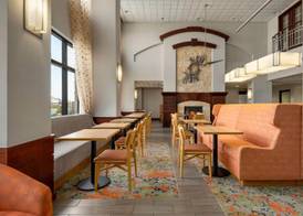 Hampton Inn & Suites San Marcos 4