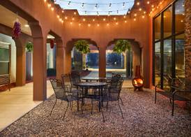 Hampton Inn Taos 4
