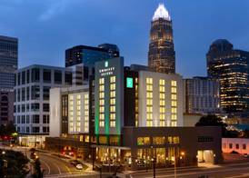 Embassy Suites by Hilton Charlotte Uptown 4