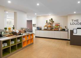 Mercure Melbourne City Centre 4