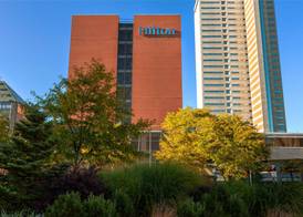 Hilton Fort Wayne at the Grand Wayne Convention Center 3