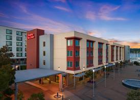 Hampton Inn & Suites Bremerton 3