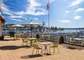 Hampton Inn & Suites Bremerton 2