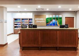 Hampton Inn & Suites Lonoke 3