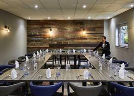 Novotel Wolverhampton City Centre 2