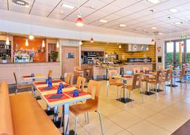 Ibis Como 4