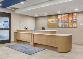 Hampton Inn & Suites Cincinnati/Uptown-University Area 4