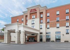 Hampton Inn & Suites Cincinnati/Uptown-University Area 2