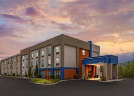 Hampton Inn Pine Grove 2