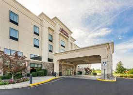 Hampton Inn & Suites Philadelphia/Bensalem 2