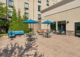 Hampton Inn & Suites Philadelphia/Bensalem 4