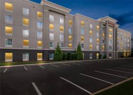 Hampton Inn & Suites Charlotte-Airport 2