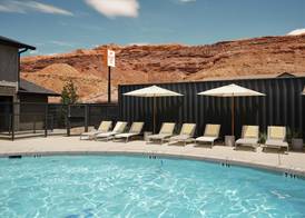 Slackline Moab, Outset Collection by Hilton 4