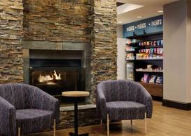 Hampton Inn Thomson 5