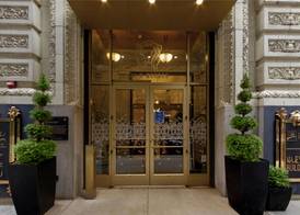 Hampton Inn Majestic Chicago Theatre District 2