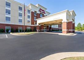 Hampton Inn & Suites Murfreesboro 2
