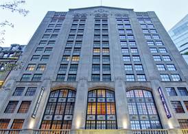 Hampton Inn and Suites Cincinnati - Downtown 2