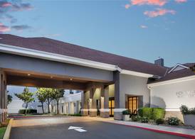 Homewood Suites by Hilton Fresno 3