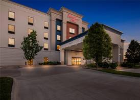 Hampton Inn Omaha/West Dodge Road (Old Mill) 4