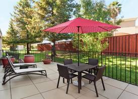 Hampton Inn Tracy 3