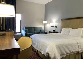 Hampton Inn Spring Hill 5