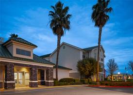Homewood Suites by Hilton Sacramento Airport-Natomas 2