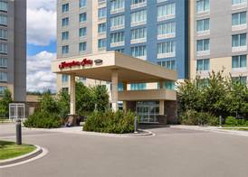 Hampton Inn by Hilton Calgary Airport North 2