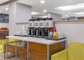 Hampton Inn Washington, NC 5