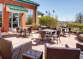 Hilton Garden Inn Hartford North-Bradley International Airport 2