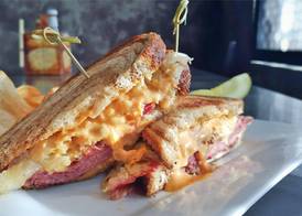 DoubleTree by Hilton Libertyville - Mundelein 5