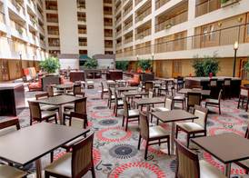 Embassy Suites by Hilton Chicago O'Hare Rosemont 5