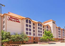Hampton Inn & Suites Dallas-Mesquite 4