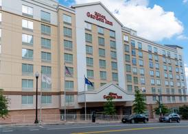 Hilton Garden Inn Arlington/Courthouse Plaza 2
