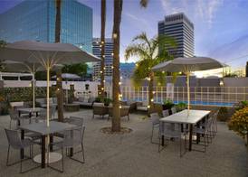 DoubleTree by Hilton LAX/El Segundo 3