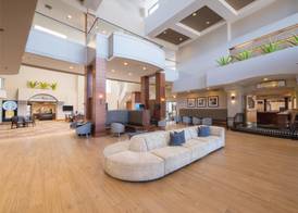 Hilton Phoenix Airport 4