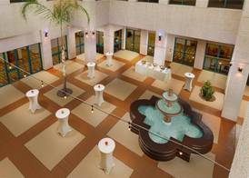 Hilton Phoenix Airport 3