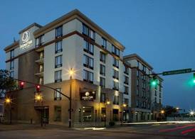 DoubleTree by Hilton Hotel Savannah Historic District 2