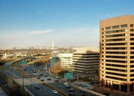 Embassy Suites by Hilton Crystal City National Airport 2