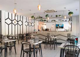 Ibis Meknès 4