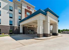 Hampton Inn and Suites Pauls Valley 4