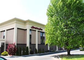 Hampton Inn Summersville 2