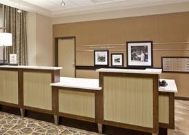 Hampton Inn & Suites - Minneapolis/Downtown 4