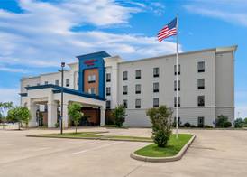 Hampton Inn Marion 4