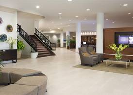 DoubleTree by Hilton Lafayette 5