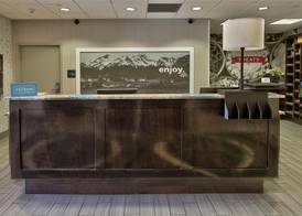 Hampton Inn & Suites Albuquerque Airport 5