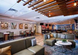 DoubleTree by Hilton Neenah 5