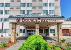 DoubleTree by Hilton Neenah 3