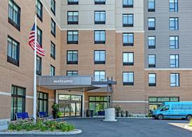 Hampton Inn & Suites Boston/Waltham 3