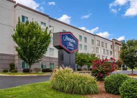 Hampton Inn by Hilton Nashville Airport Century Place 4