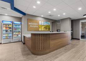 Hampton Inn & Suites Ft. Pierce 4